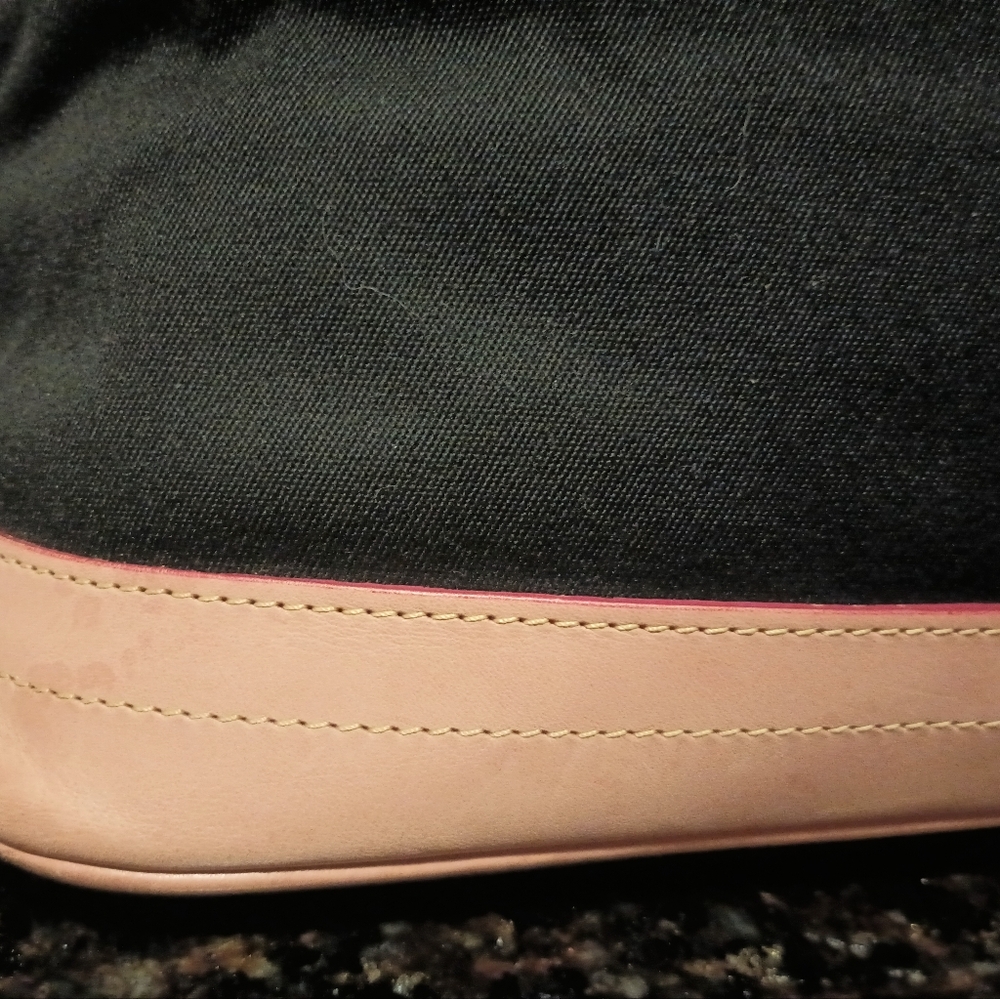 Dooney and Bourke Cabriolet Weekender - Picture 13 of 16